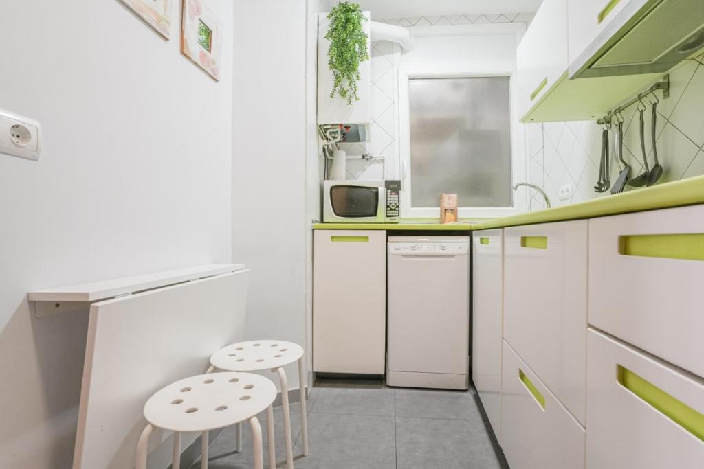 Bright & Cozy 2bd - Opera Area Apartament